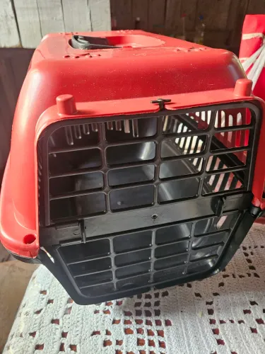 Caixa de transporte pet novinha