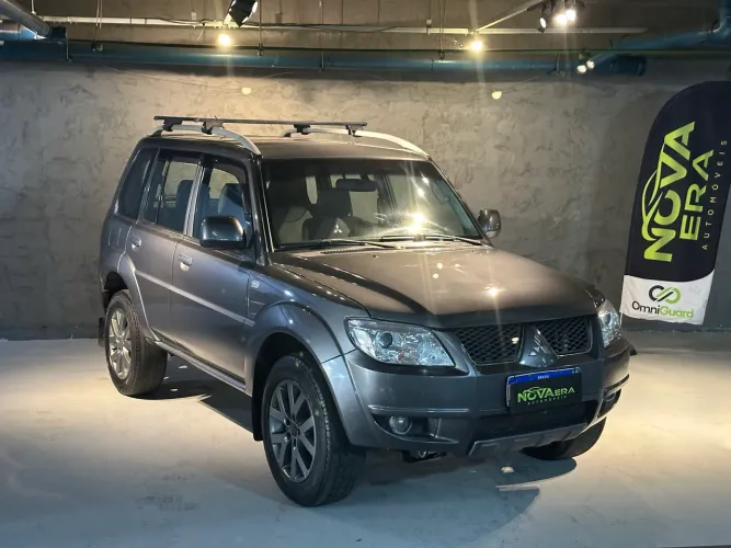 Mitsubishi Pajero TR4 2.0 Flex 16V 4X2 Mec. 2015
