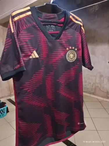 Camisa Alemanha preta e vermelha - modelo thailadesa