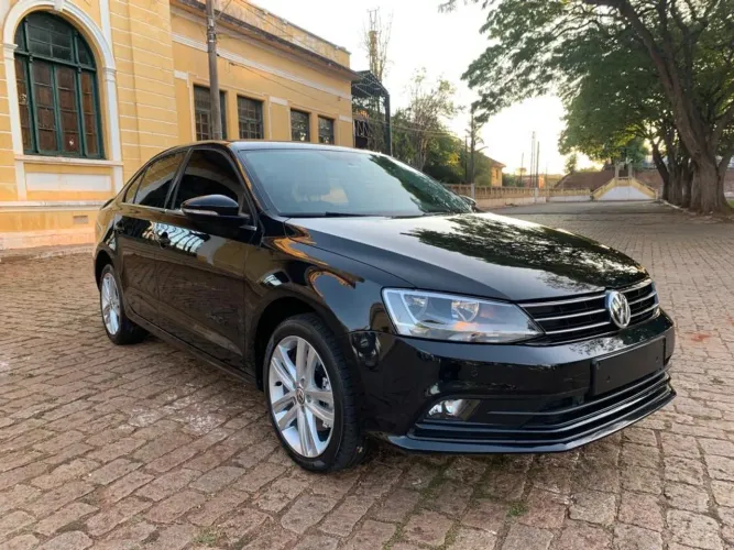 Volkswagen Jetta Highline 2.0 TSI 16V 4P Tiptronic 2016
