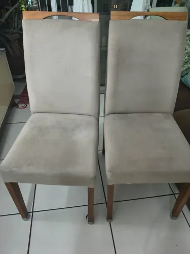 Kit 2 cadeiras madeira maciça, tecido Suede aveludado espuma dens.D23.