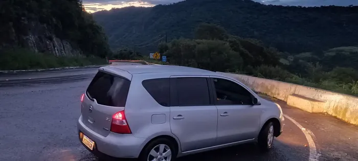 Nissan Livina SL 1.6 16V Flex Fuel 5P 2010