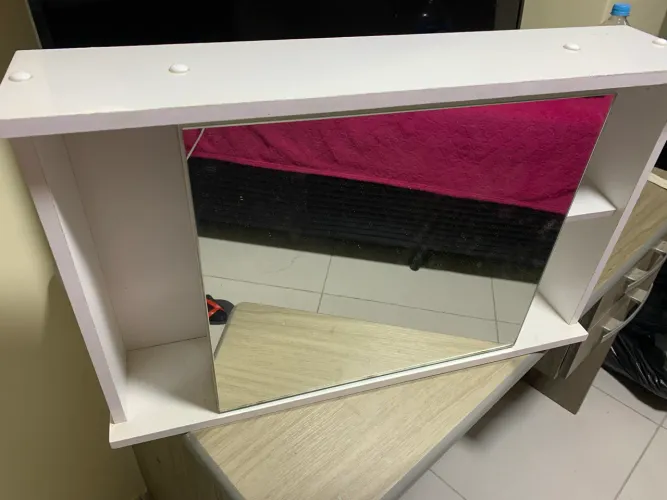 Espelheira para banheiro 