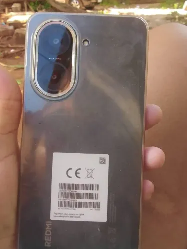 Celular novo só um mês de uso não tem nenhum arranhão e nem um trinco
