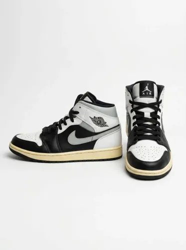 Nike Tênis Air Jordan 1 Mid Masculino