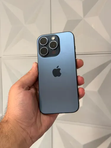 iPhone 15 pro azul 128 Gb 6 meses de garantia