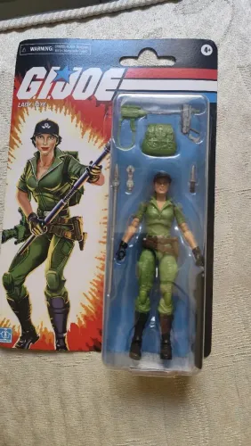 G.I Joe lady lacrado 