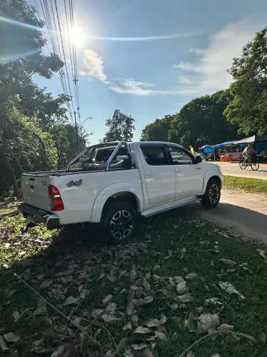 Toyota Hilux CD SRV 4X4 2.7 Flex 16V Aut. 2014
