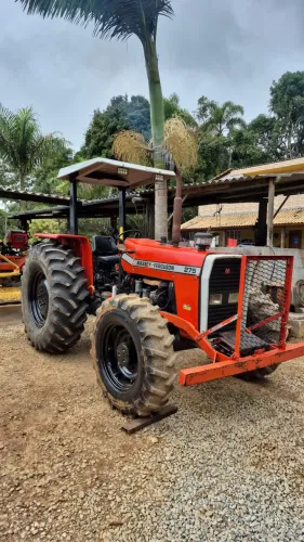 Trator Massey Ferguson 275 4x4
