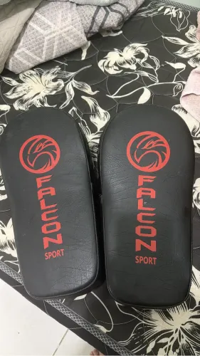 Aparador de chute muay thai