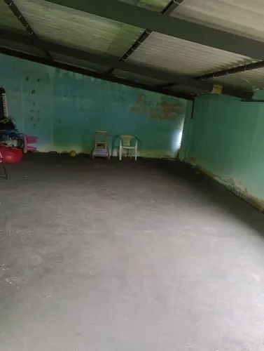 Vendo uma casa