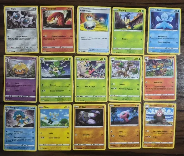ESCOLHA SUAS CARTAS Pokemon TCG - Pacote com 50 originais das edições 2020-2021
