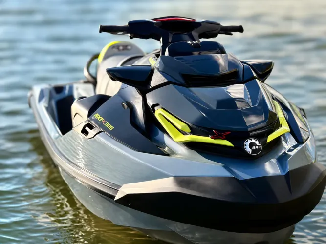 Jet-ski Sea-Doo RXT-X 325 RS 2024