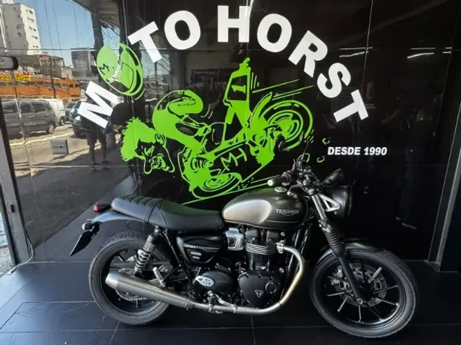 Triumph Street Twin 900 2022