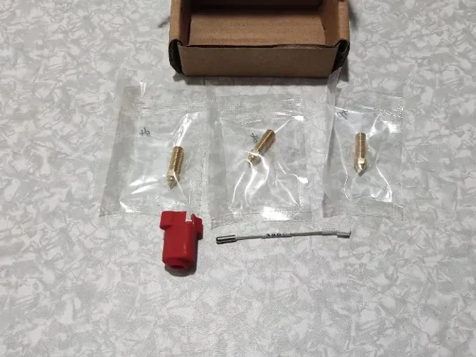 Kit com 3 bicos e termistor para Impressora 3D K1