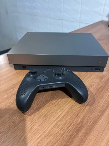 Xbox One X 