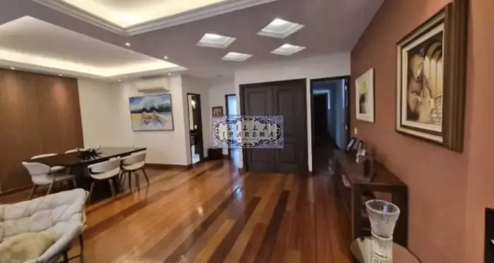 EXCLUSIVIDADE E SOFISTICAÇÃO / 4 QUARTOS SENDO 1 SUITE / 214 M² / 2 VAGAS