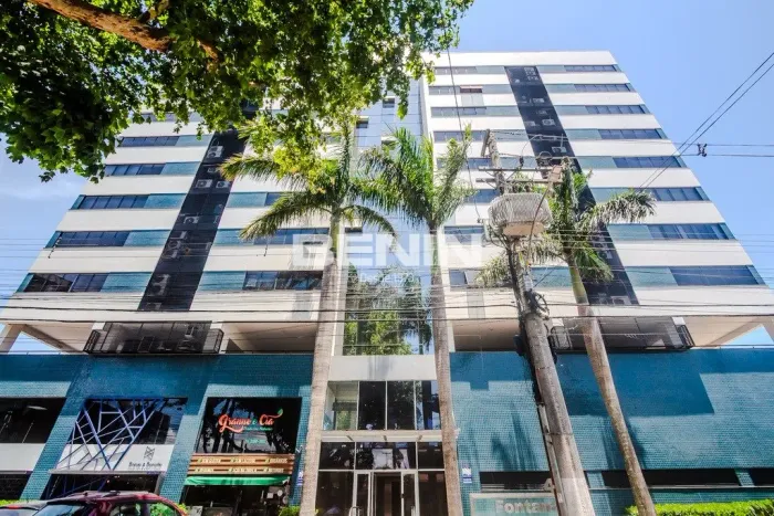 Sala comercial à venda, com box privativo, em andar alto, no Centro Empresarial Fontana di