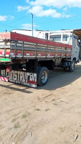 Carro todo bom aceito troca com volta $80.000 mil tem conversa meu número *