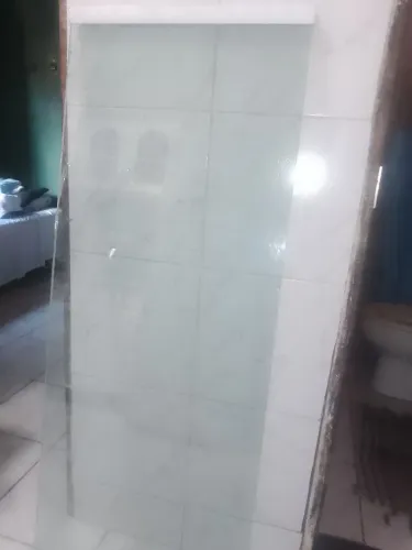 Pratileira de Vidro