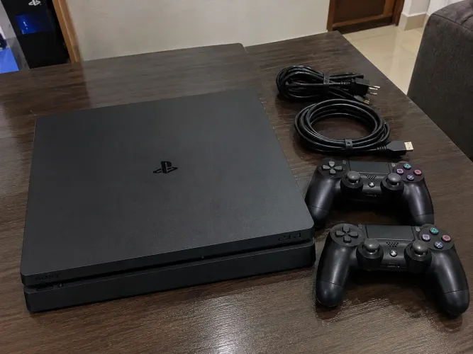 PS4 slim