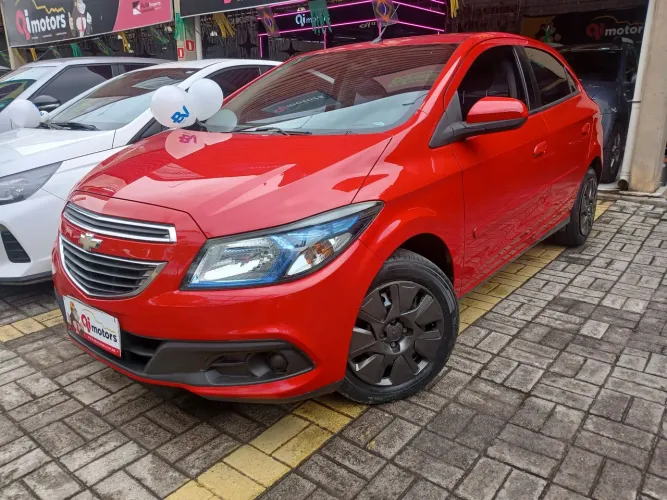 Chevrolet Onix Hatch LT 1.4 8V Flex Power Mec. 4P 2014