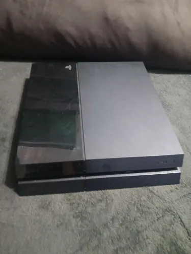 PS4 FAT PARA PEÇAS OU CONSERTO 