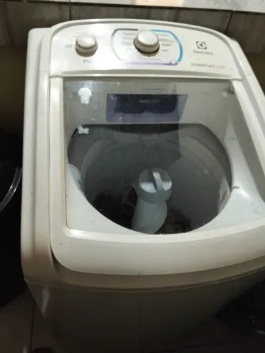 Vendo marquina de lava e jogo de cadeira