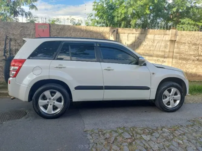 Suzuki Grand Vitara 2.0 16V 4x2/4x4 5P Aut. 2010