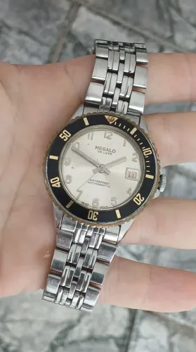 Raríssimo e exclusivo Relógio suíço antigo MEGALO SWISS DIVER AUTOMÁTICO de 1970