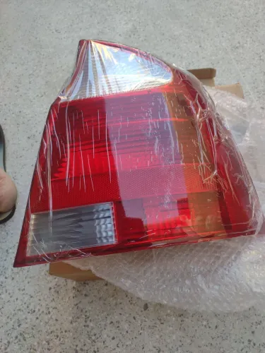 Vendo lanterna traseira do Corsa sedan os dois lados o par