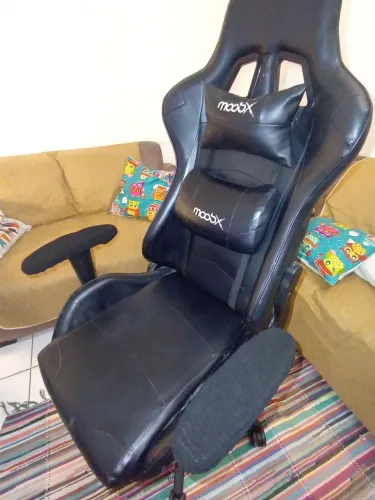 Cadeira gamer moobx ótimo estado