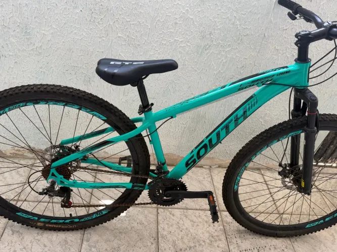 Bicicleta quase nunca usada