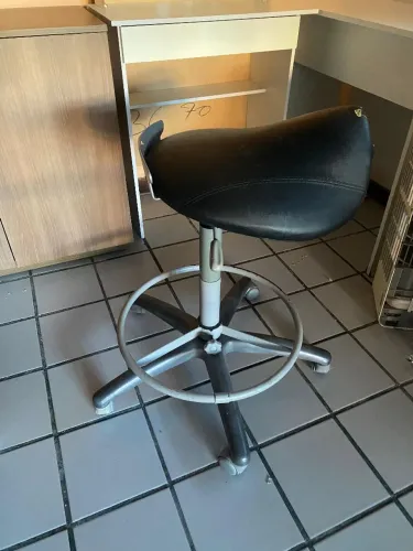Mocho em formato de cela