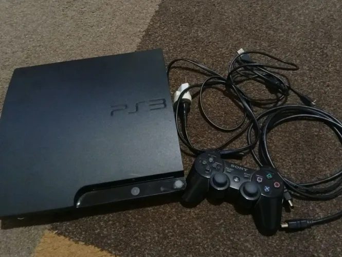 Playstation 3 desbloqueado hen + 1 controle original + jogo mídia física
