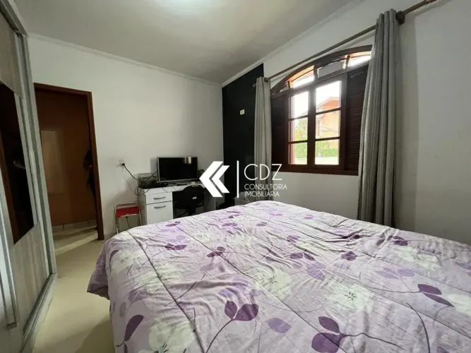 Casa térrea com 3 Dormitórios (sendo 1 suíte) à Venda no condomínio Ibiti do Paç