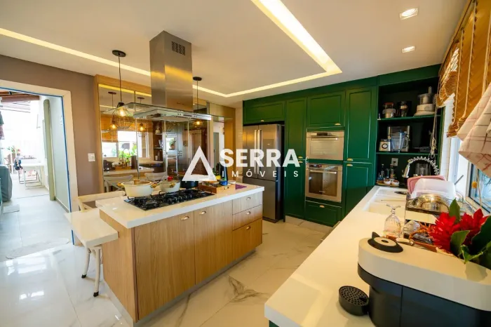 VILLAGE PIATÃ | CASA | 340m² | 5 QUARTOS | 4 SUÍTES | 4 VAGAS | TOTALMENTE REFORMADA