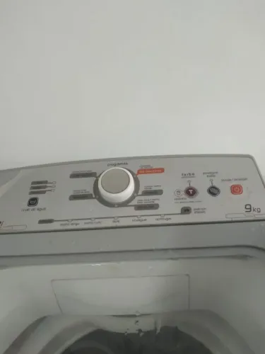 Máquina de lavar Brastemp 9kg (sem funcionar)