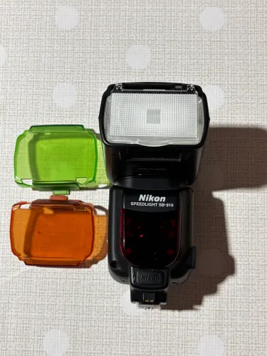 Flash Nikon Speedlight SB-910 TTL - R$ 600