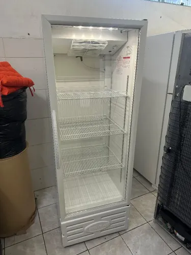 Expositora conservex 400L 220V 