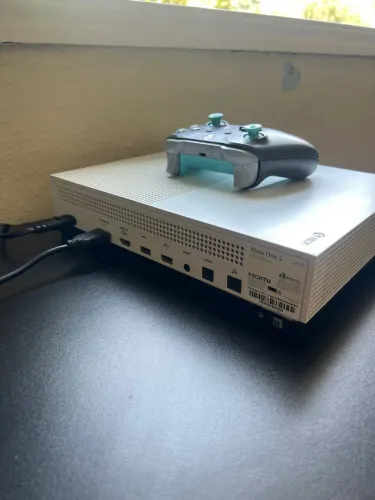XBOX ONE S