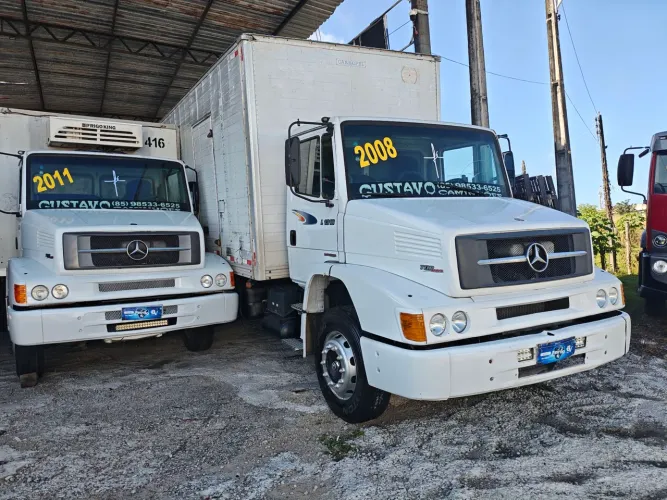 Mercedes - Bens L 1318 Eletrônica Baú Toco