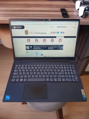 Notebook Lenovo V15 G4 IRU