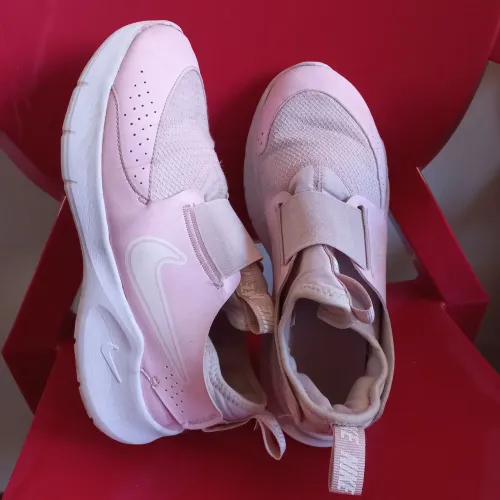 Tenis