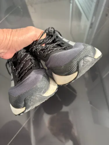 Tênis ADIDAS super original 36