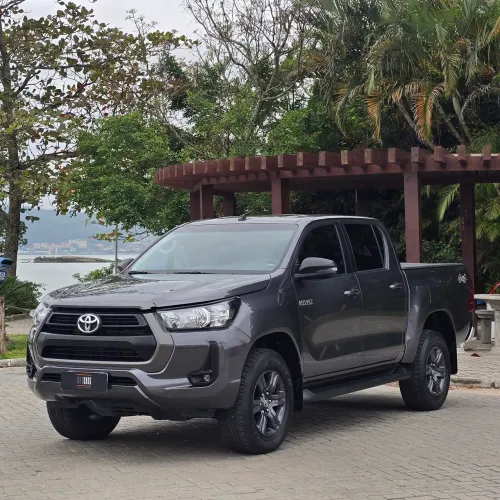 Toyota Hilux CD SR 4X4 2.8 TDI Diesel Aut. 2024
