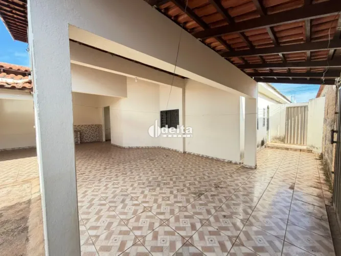 Casa residencial com 4 quartos sendo 1 suíte disponível para locação no bairro Custódio Pe