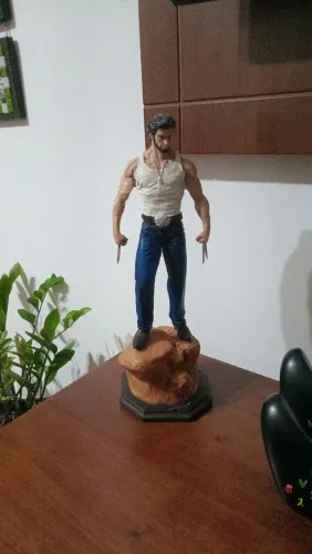 Action figure Logan 30cm