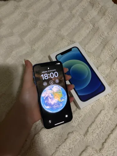 iPhone 12