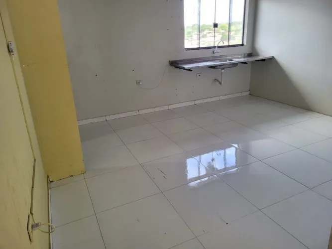 Alugo loja em ótima localização.